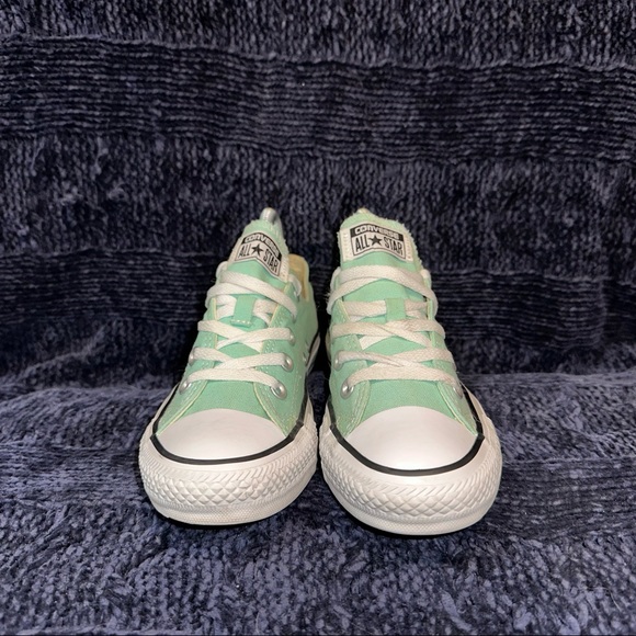 Converse Chuck Taylor OX Sneakers in Beach Glass Women's 6 136565F - Picture 2 of 8